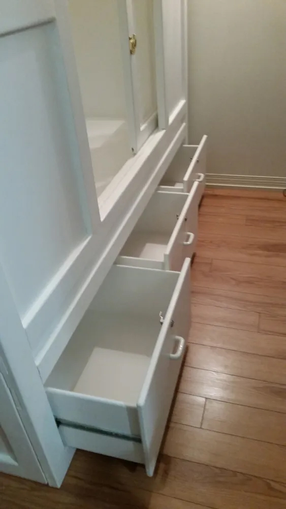 A image of a masterfully created drawer